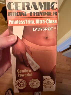 LADYSPOT Ceramic Bikini Trimmer — Nude/Pink